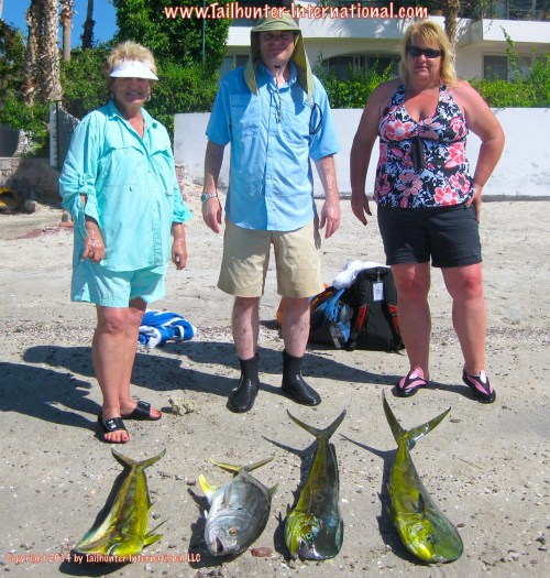 Mom with kids tags small