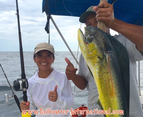 One of the rare dorado caught this week. Van Maxwell, again in the report with Captain Chito north of La Paz. 